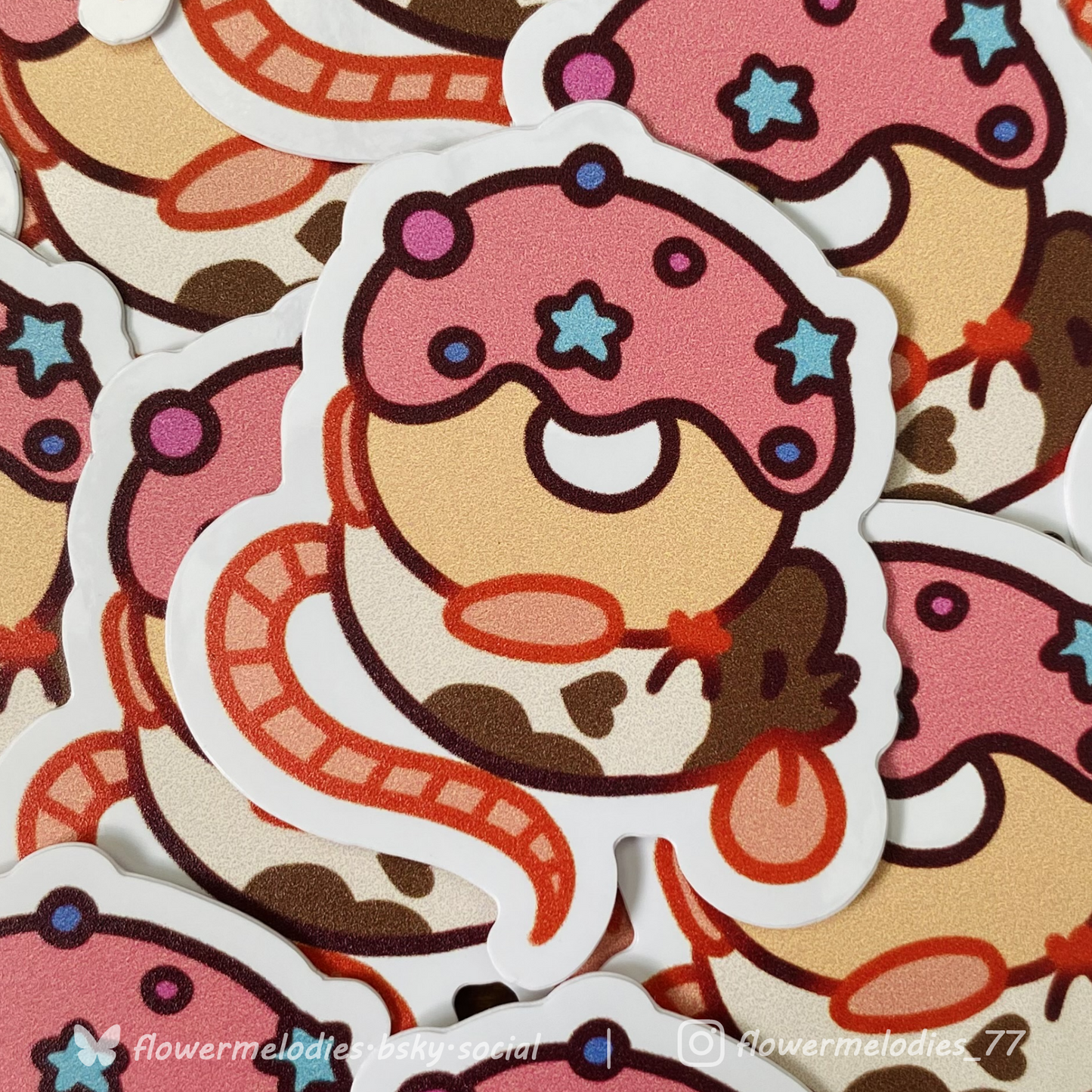 Donut rat sticker - Two tone brown