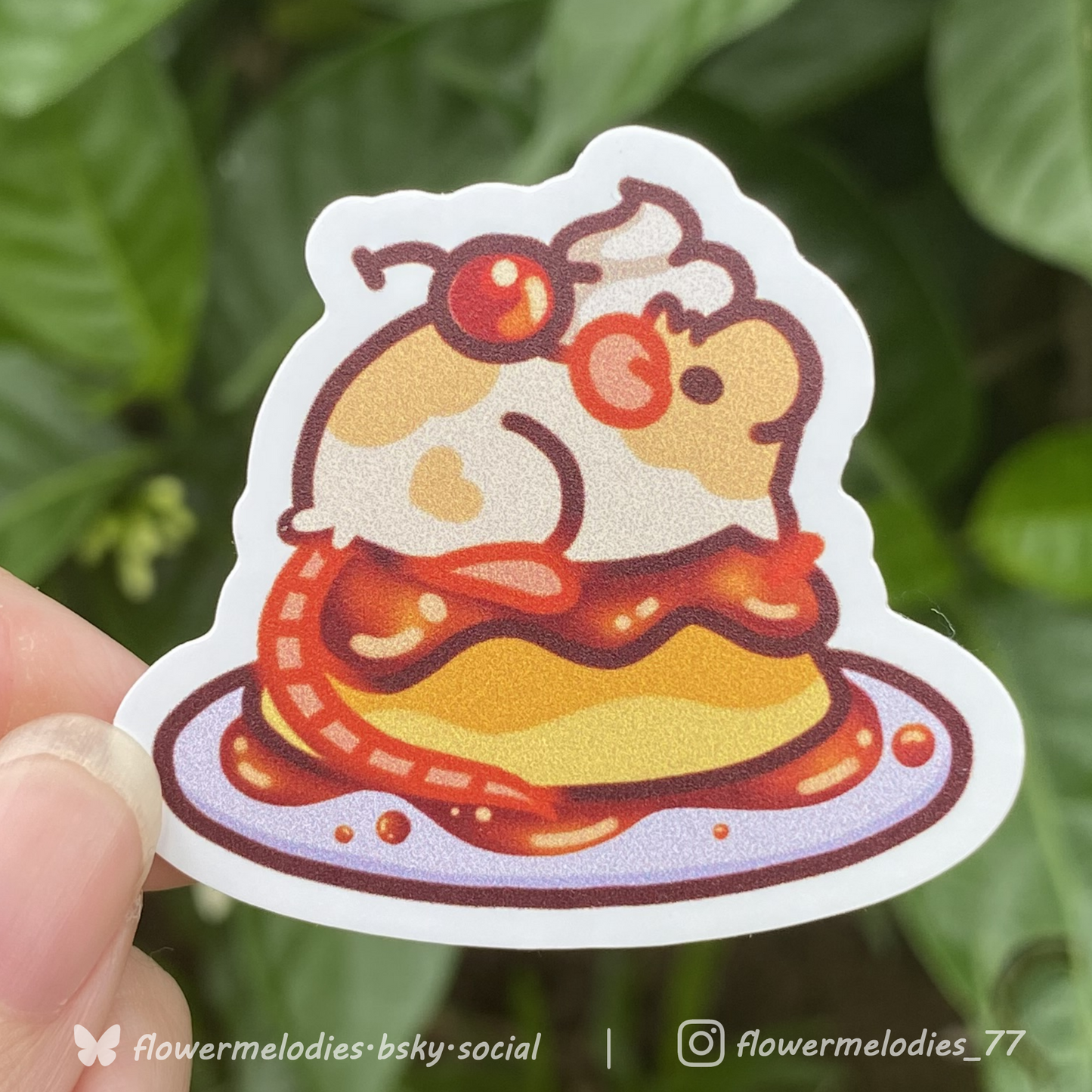 Pudding Rat sticker - Two tone cream